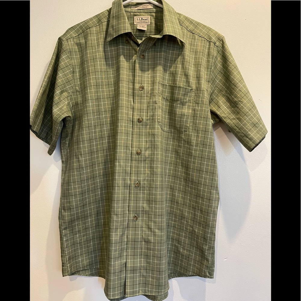 Men’s size medium ll bean olive